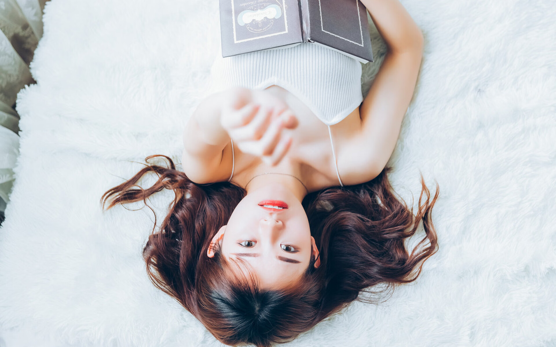 爱爱游戏-WRC急速追击：车手如何应对突发状况？，wrc极速